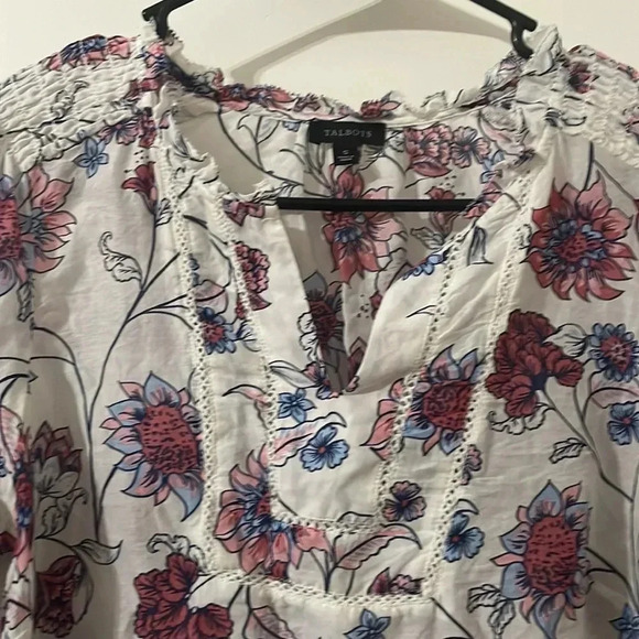 TALBOTS SMOCKED SHOULDER TOP - FLORAL VINES SIZE S - Picture 9 of 9